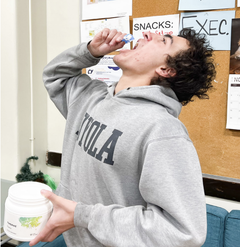 JACK HORAN '26 DRY SCOOPS his Creatine